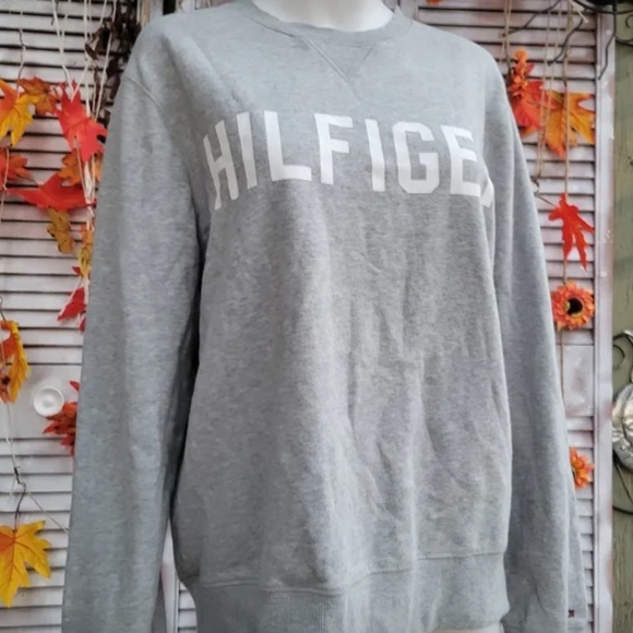 Tommy Hilfiger Tops - TOMMY HILFIGER grey sweatshirt